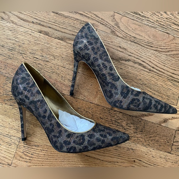 Nine West Gold Leopard Pumps Size 6.5 - Picture 5 of 6